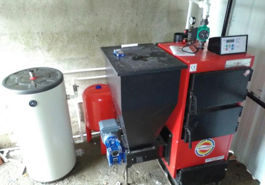 OTOMATİK YÜKLEMELİ KALORİFER KAZANİ