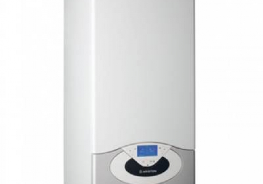 ARİSTON KOMBİ AKYAZI